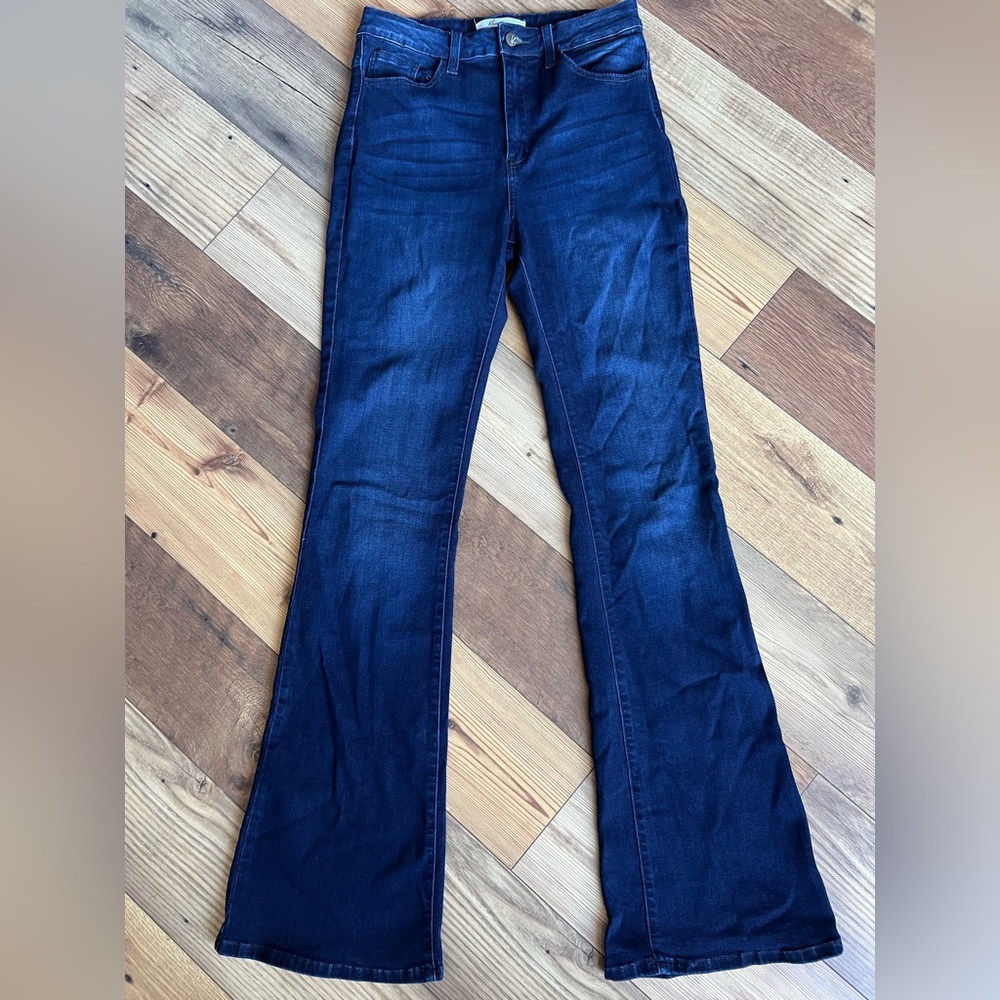 KanCan Signature Dark Blue flare Stretch Women's Jeans size 29 xlong, 36 inseam